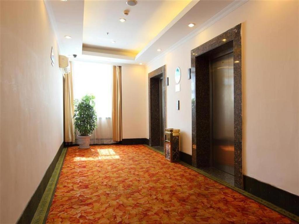 Vx Hotel Shanghai Yixian Road Dabaishu Экстерьер фото